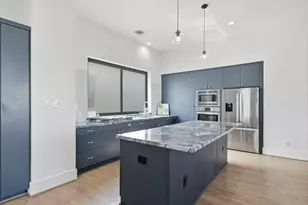 1436 W 24th St, Houston, TX 77008 - Photo 15