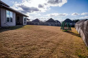 2004 Vineyard Pass, Brenham, TX 77833 - Photo 33