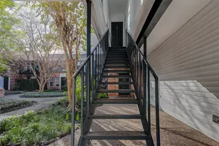 3400 Timmons Ln, Houston, TX 77027 - Photo 3