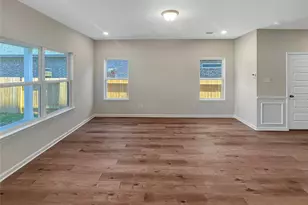 9758 Enclave Ridge Rd, Willis, TX 77318 - Photo 7