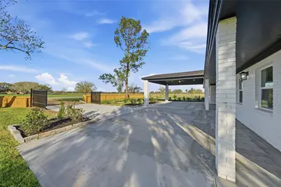 6623 County Road 4, Damon, TX 77430 - Photo 33