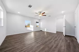 6623 County Rd 4, Damon, TX 77430 - Photo 21