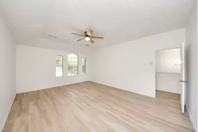 3046 Texas Oak Drive, Katy, TX 77449 - Photo 13