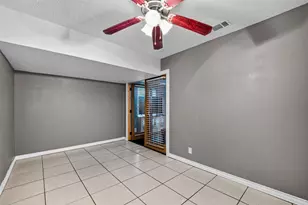 6114 S Greenpark Dr, Houston, TX 77072 - Photo 9