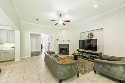 170 Hearthshire Circle, The Woodlands, TX 77354 - Photo 7