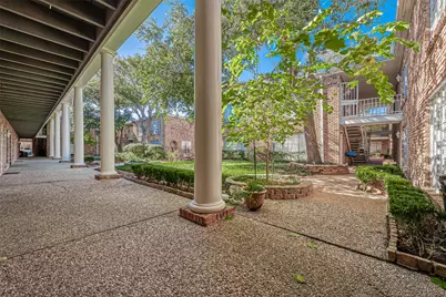 2201 Fountain View Drive #9, Houston, TX 77057 - Photo 3