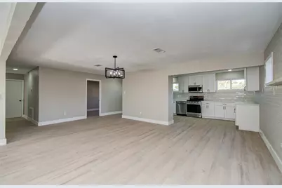 7918 Bayside Drive, Beach City, TX 77523 - Photo 13