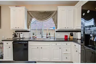 12427 Shadycrest Drive, Houston, TX 77082 - Photo 13