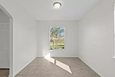 2215 Manta Way, Texas City, TX 77568 - Photo 3