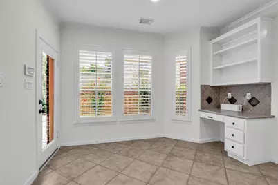 79 W Shale Creek Circle, The Woodlands, TX 77382 - Photo 17