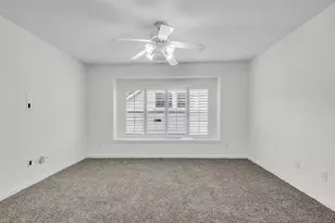 79 W Shale Creek Cir, The Woodlands, TX 77382 - Photo 31