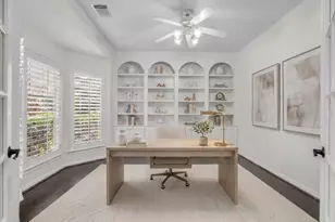 79 W Shale Creek Cir, The Woodlands, TX 77382 - Photo 11