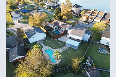 805 Lake View Drive, Montgomery, TX 77356 - Photo 43