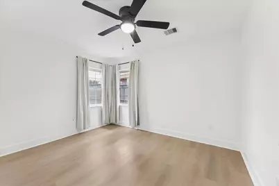 2302 Hewitt Drive, Houston, TX 77018 - Photo 5