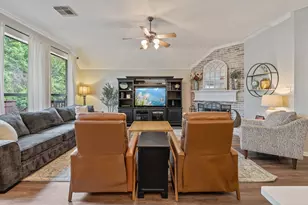2504 N Yorkchase Ln, Conroe, TX 77304 - Photo 13
