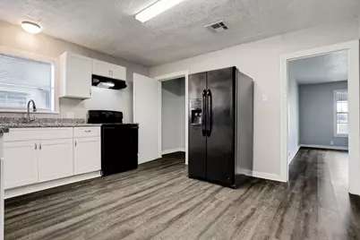 308 Bennett Drive, West Columbia, TX 77486 - Photo 3