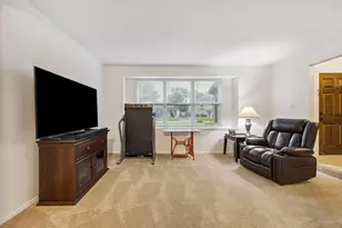 11726 Dorrance Ln, Meadows Place, TX 77477 - Photo 9