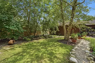 18319 Hereford Ln, Houston, TX 77058 - Photo 39
