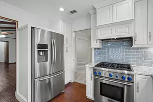 18319 Hereford Ln, Houston, TX 77058 - Photo 5