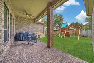 10118 Hutton Park Dr, Katy, TX 77494 - Photo 35