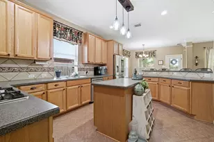 2715 Afton Oak Ln, Spring, TX 77386 - Photo 9