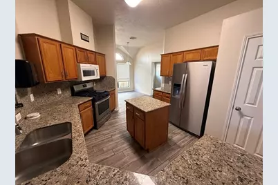 207 Cedar Lake Drive, League City, TX 77573 - Photo 9