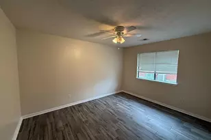 207 Cedar Lake Dr, League City, TX 77573 - Photo 11