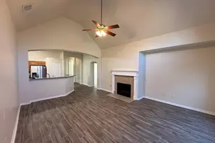 207 Cedar Lake Dr, League City, TX 77573 - Photo 5