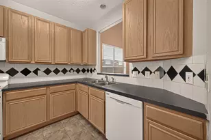 2907 Eagle Point Trail Dr, Katy, TX 77449 - Photo 7
