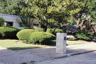 10738 Villa Lea Ln, Houston, TX 77071 - Photo 3