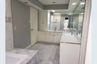 10738 Villa Lea Lane, Houston, TX 77071 - Photo 17