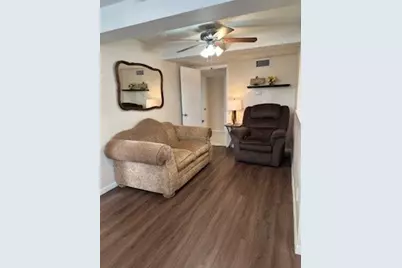 913A Atchison Street N, Sealy, TX 77474 - Photo 5