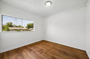 1006 Valerie Ave, Pasadena, TX 77502 - Photo 5