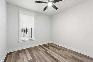 4211 Pointe W Dr, Galveston, TX 77554 - Photo 23