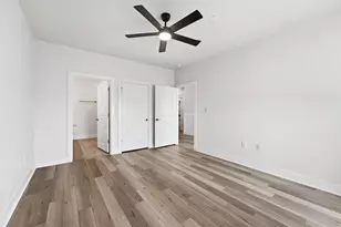 4211 Pointe W Dr, Galveston, TX 77554 - Photo 19