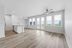 4211 Pointe W Dr, Galveston, TX 77554 - Photo 5