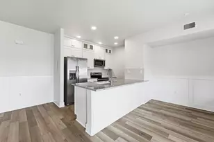 4211 Pointe W Dr, Galveston, TX 77554 - Photo 13