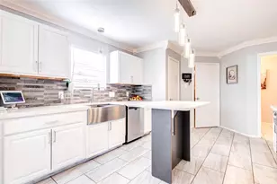 2202 Falling Oaks Rd, Houston, TX 77038 - Photo 9