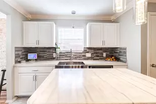 2202 Falling Oaks Rd, Houston, TX 77038 - Photo 13