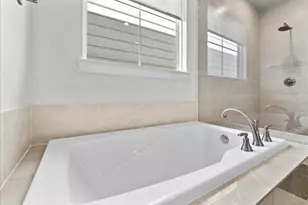 2808 Grand Fountains Dr, Houston, TX 77054 - Photo 29