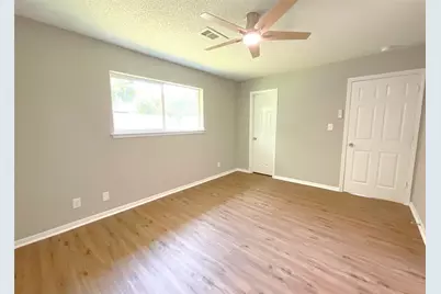 522 Irene Drive, Highlands, TX 77562 - Photo 15