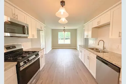 522 Irene Drive, Highlands, TX 77562 - Photo 11