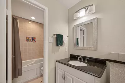 18515 Egret Bay Boulevard #1302, Houston, TX 77058 - Photo 13