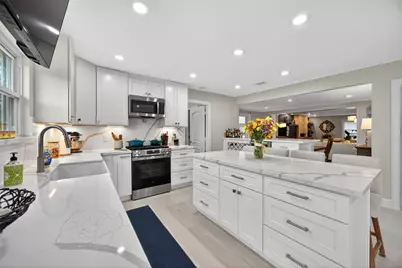 70 Colony Park Circle, Galveston, TX 77551 - Photo 15