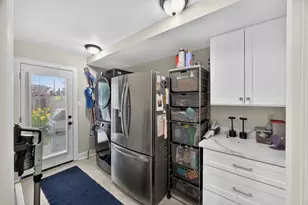 70 Colony Park Cir, Galveston, TX 77551 - Photo 21