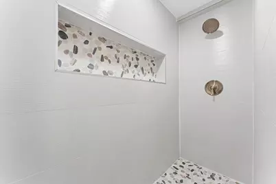 2202 Des Jardines Street, Houston, TX 77023 - Photo 23