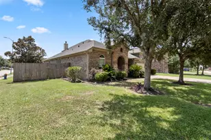 13402 Indigo Sands Dr, Pearland, TX 77584 - Photo 3