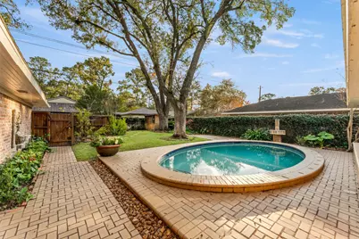 10203 Green Tree Road, Houston, TX 77042 - Photo 7