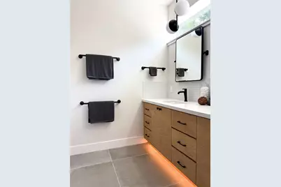 3618 Engelke Street, Houston, TX 77003 - Photo 9