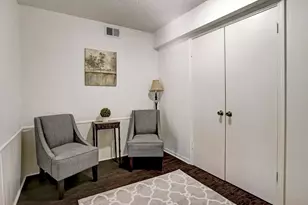 351 N Post Oak Ln, Houston, TX 77024 - Photo 15